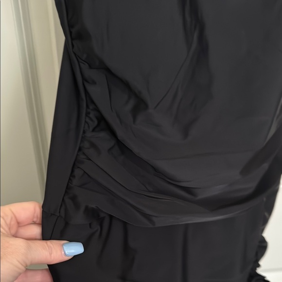 Black One-Piece Swimsuit - Picture 4 of 10